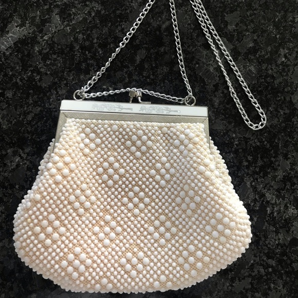 Clutch - Picture 2 of 7